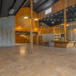 images/venue-gallery/230-barn-inside.jpg