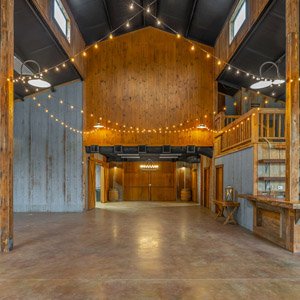images/venue-gallery/240-barn-inside.jpg