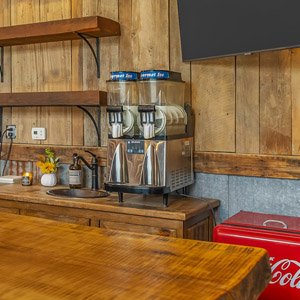 images/venue-gallery/420-barn-bar.jpg