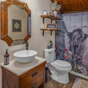 images/venue-gallery/520-barn-living.jpg