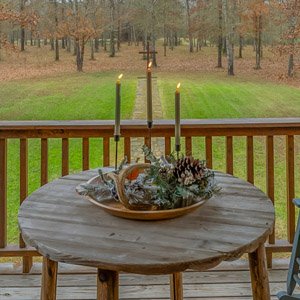 images/venue-gallery/800-barn-outside.jpg